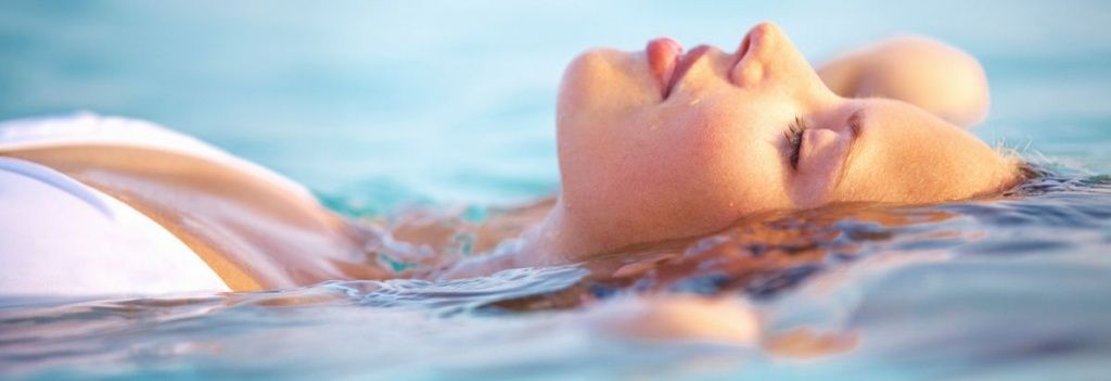 стоит ли наращивать ресницы на море