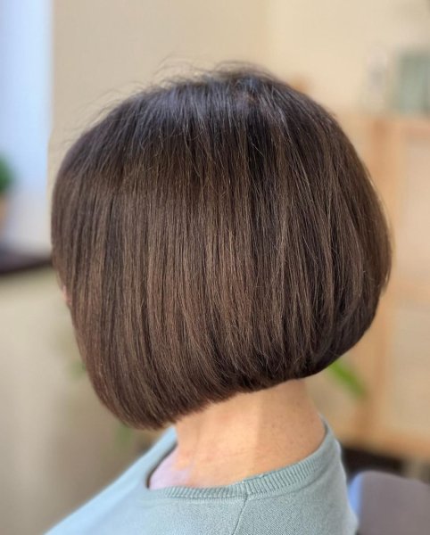 короткое классическое каре укладка