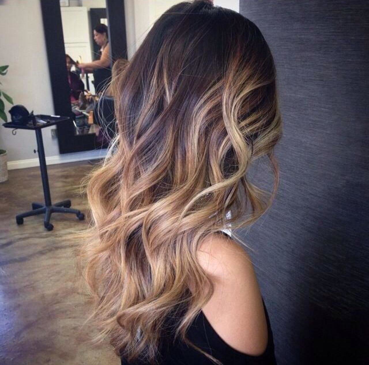 На все разновидности окрашивания уходит до трех часов ombre-shatush-balajazh-foto_balayage (18)