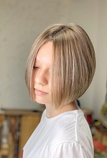 Стрижки и прически для лица с высоким лбом: 55 актуальных вариантов, которые сможет повторить каждая. 20 лучших причесок для высокого лба, которые помогут скорректировать форму лица