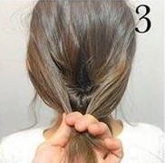 Греческая прическа для средних волос Шаг 3