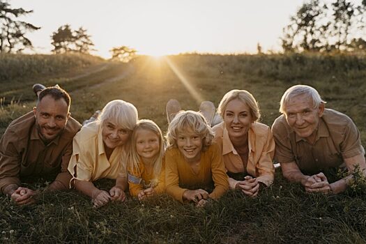 Кто лучший родитель — мама, папа или… бабушка