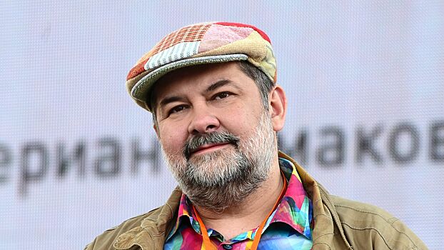 Сергей Лукьяненко рассказал о своем отношении к ЕГЭ по литературе