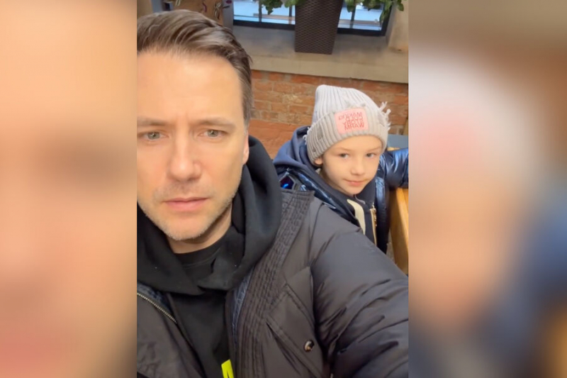 Звезда «Солдатиков» откровенничает с подросшим сыном: «У нас все хорошо»