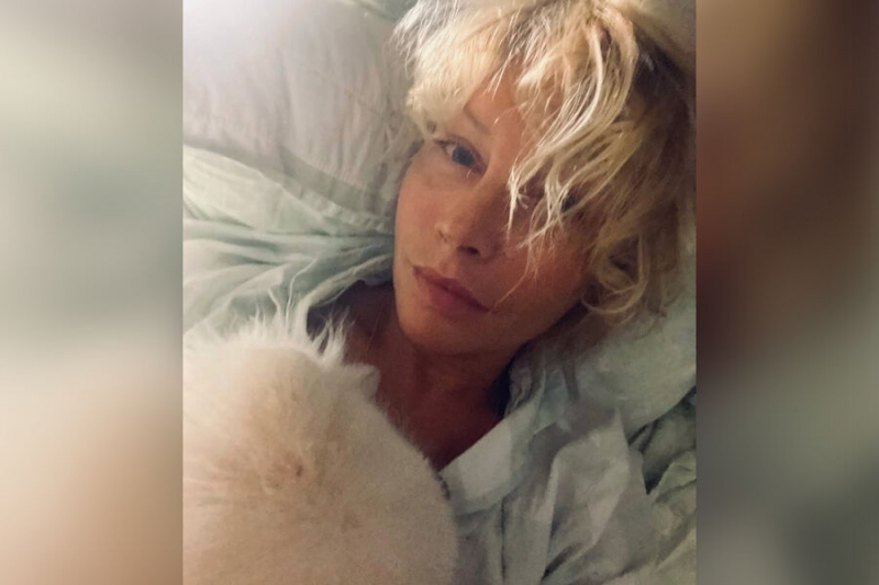 52-летняя Алена Бабенко показала, как выглядит с&nbsp;утра без&nbsp;макияжа