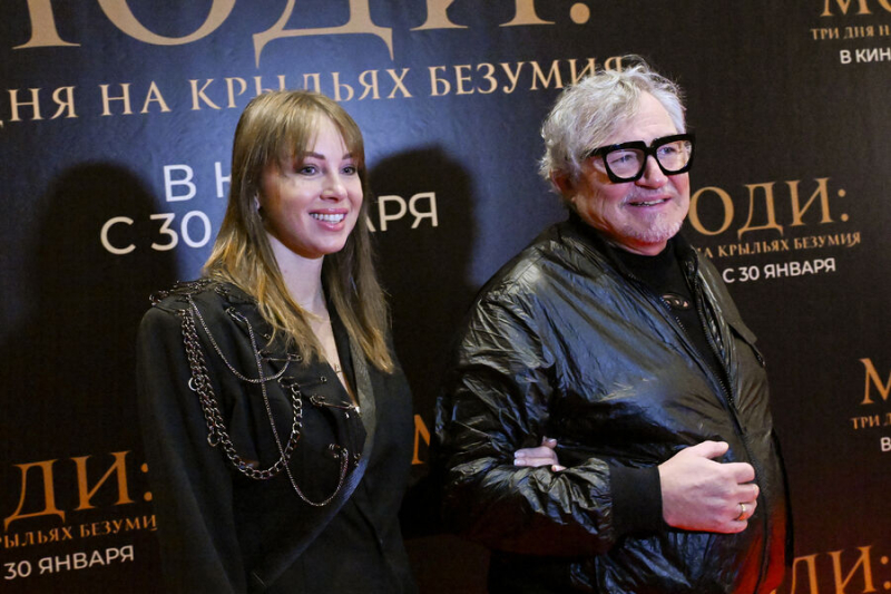 Диброва заявила, что не обманывала мужа и сразу рассказала ему о романе с Товстиком