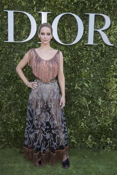 Дженнифер Лоуренс и Dior&nbsp;&mdash; модный брак по расчету: 38 не всегда удачных выходов актрисы